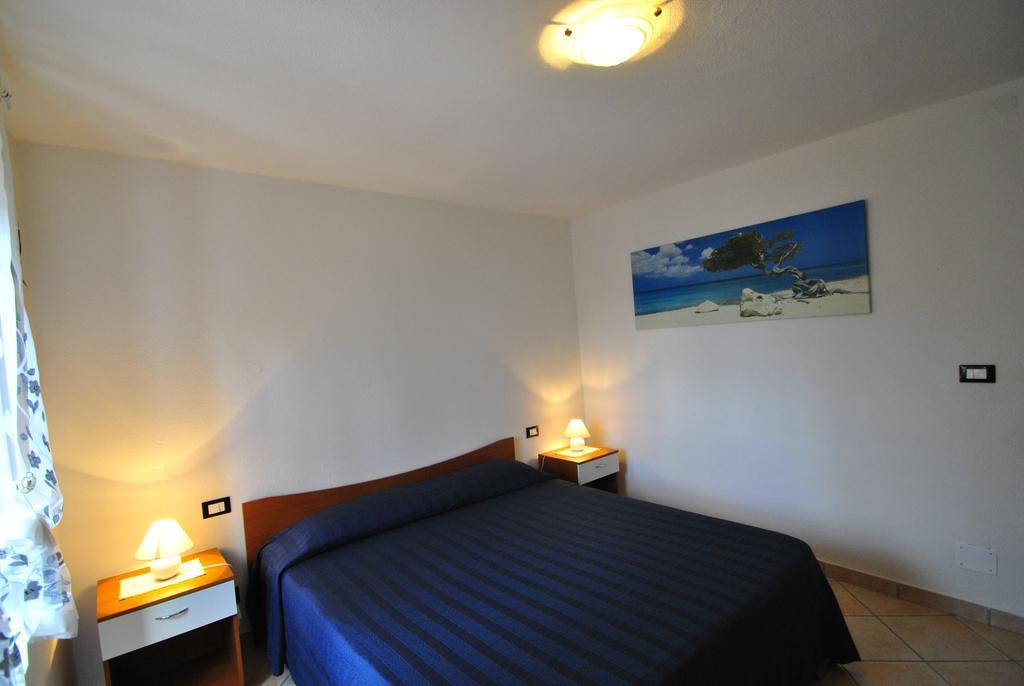 Casa Vacanze L'Agrifoglio Bed and Breakfast Magliolo Værelse billede