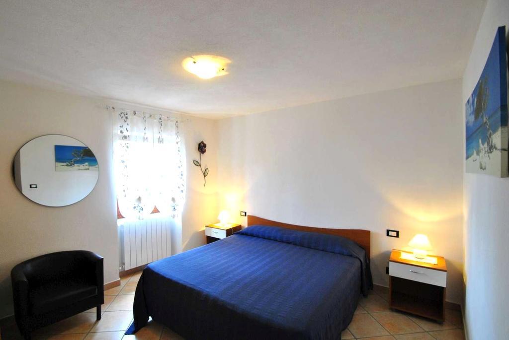 Casa Vacanze L'Agrifoglio Bed and Breakfast Magliolo Eksteriør billede