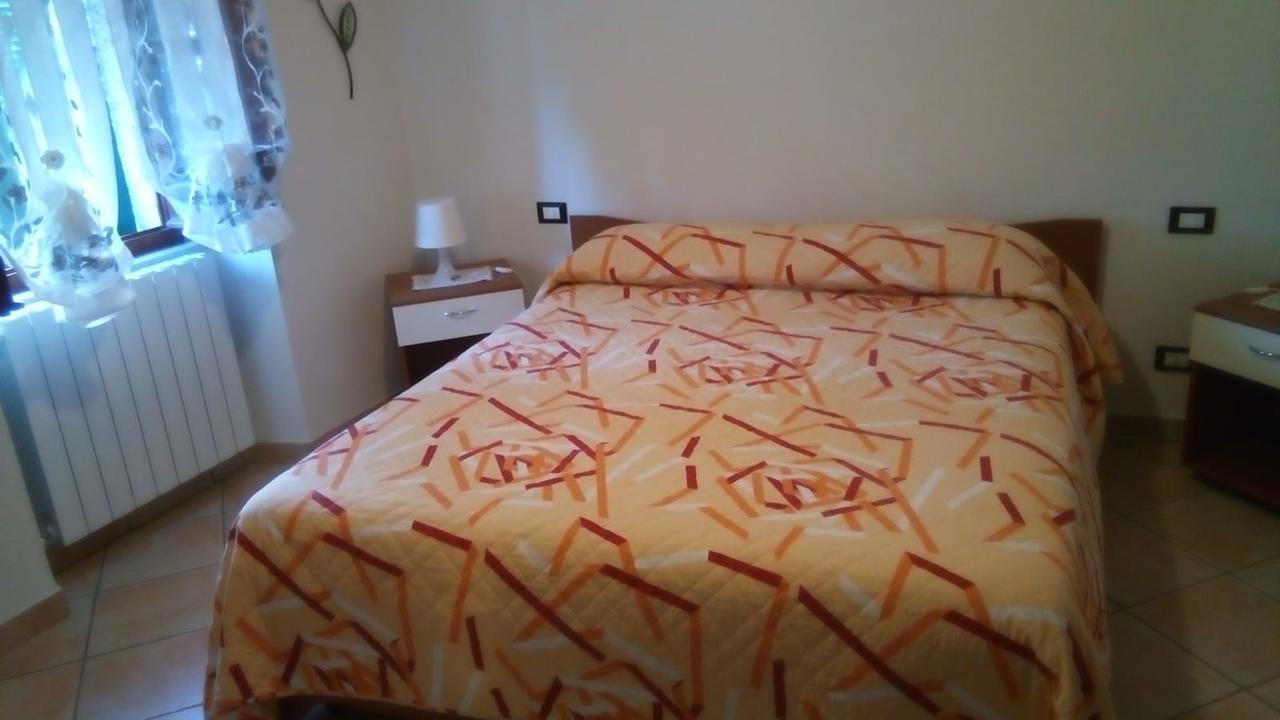 Casa Vacanze L'Agrifoglio Bed and Breakfast Magliolo Eksteriør billede