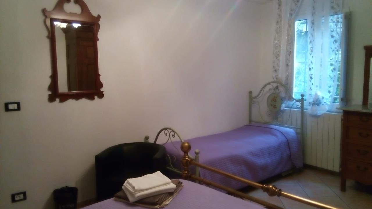 Casa Vacanze L'Agrifoglio Bed and Breakfast Magliolo Eksteriør billede