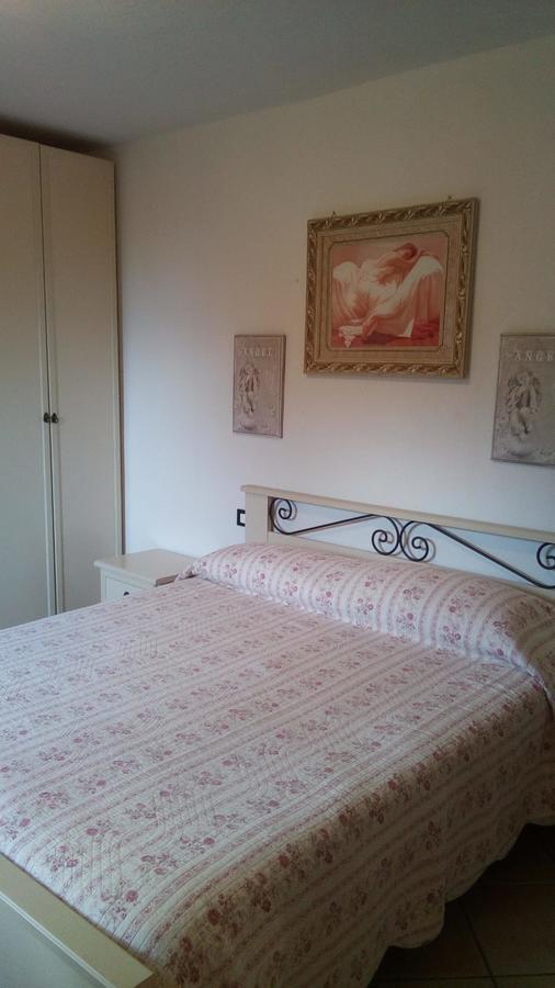 Casa Vacanze L'Agrifoglio Bed and Breakfast Magliolo Eksteriør billede